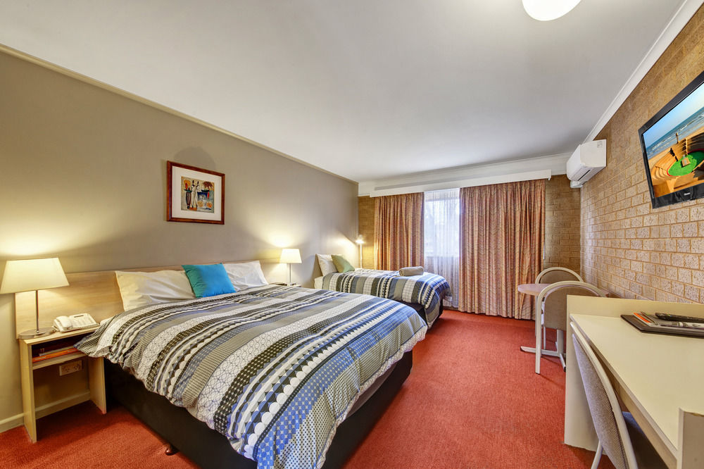 Central Deborah Motel Бендіго Екстер'єр фото